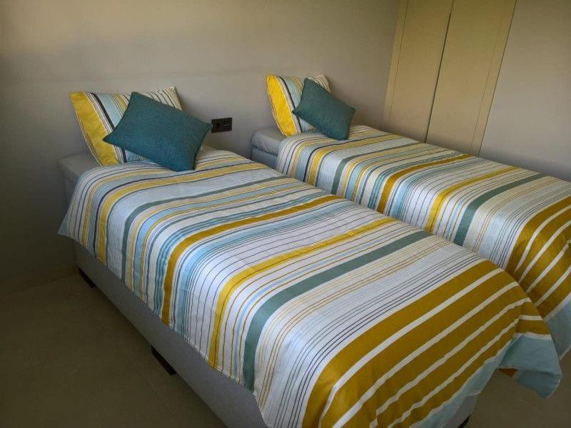 Oasis Beach X 106 กวาร์ดามาร์เดลเซกูรา ภายนอก รูปภาพ